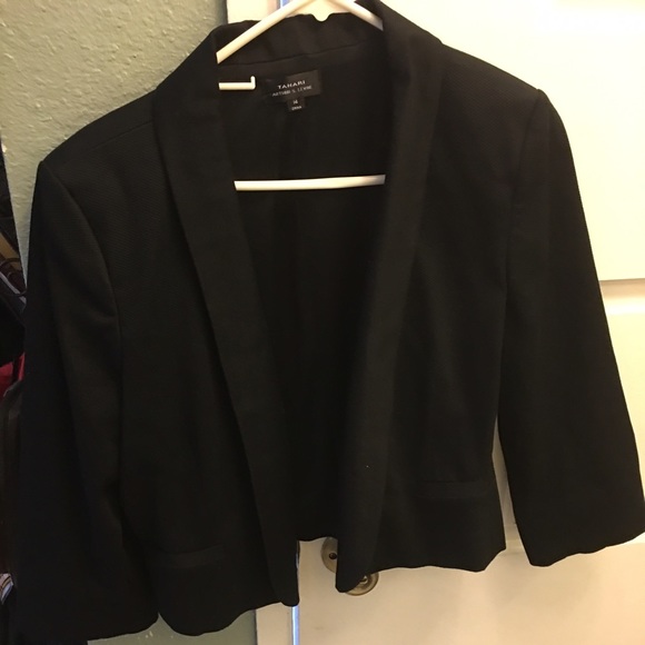 Black Tahari blazer