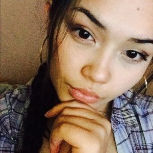 Meet your Posher, Rhea