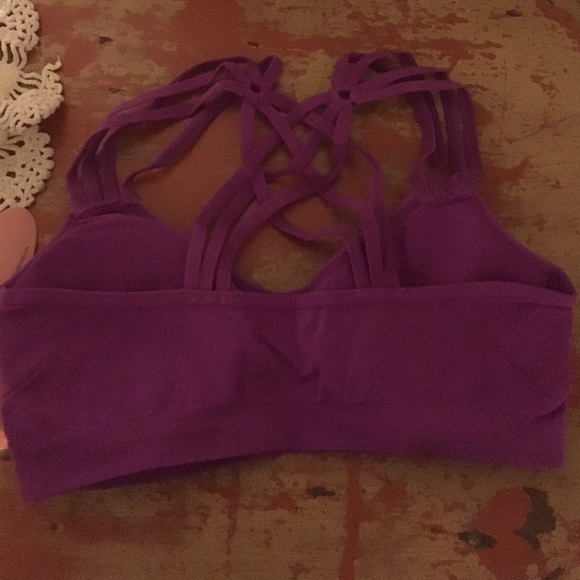 Cute Lattice Bra - Picture 2 of 3