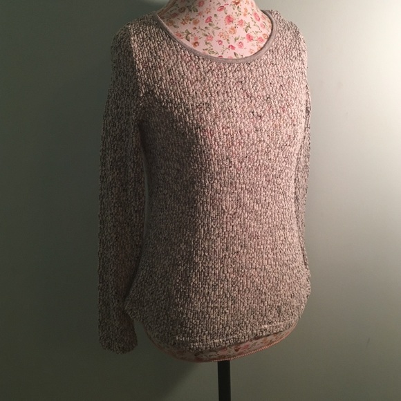 Grey and White sweater - Picture 2 of 2