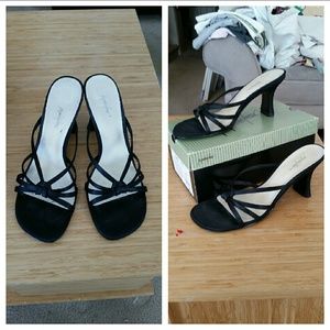 Jacqueline Ferrar Sandals