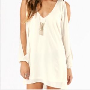 Tobi open sleeved shift dress