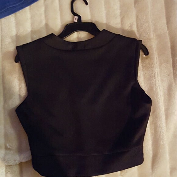 Outfit - Picture 4 of 4