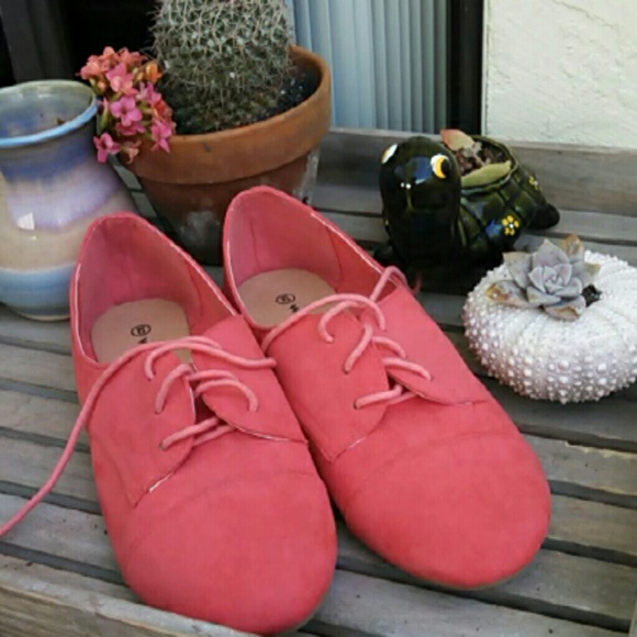 Wet Seal oxford shoes, excellent condition!