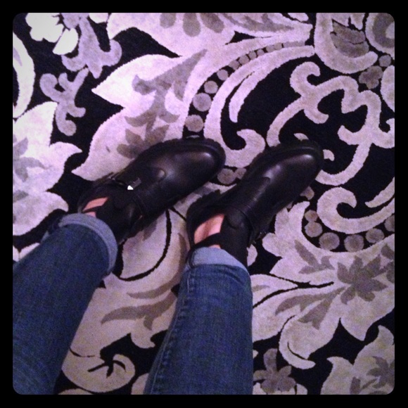 Zara Shoes - Zara Trafaluc ankle boots