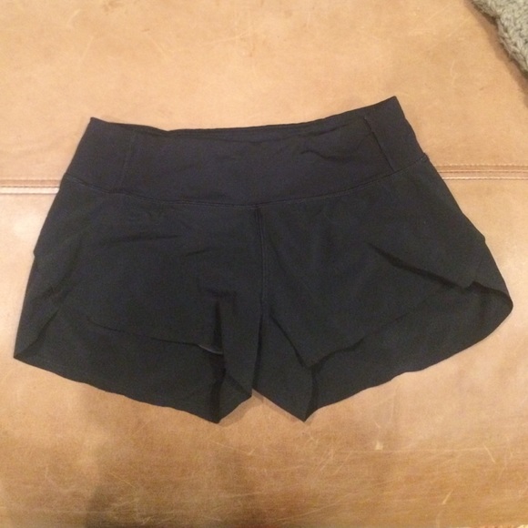 lulu lemon speed short