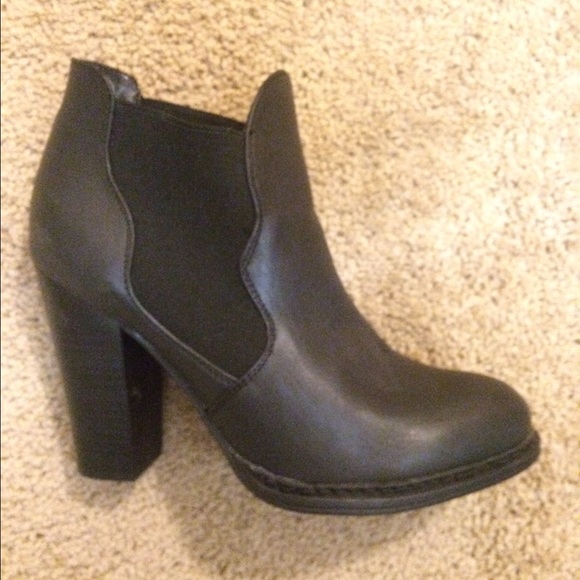 Black booty heels.