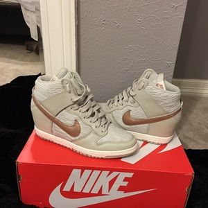 Nike Dunk Sky High-Women