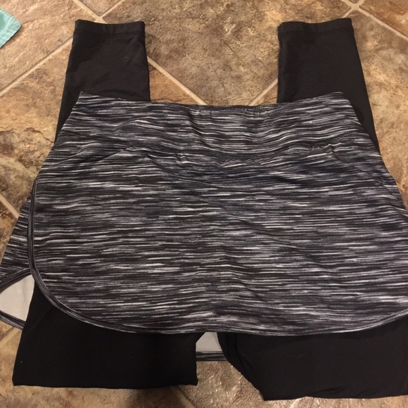 Fleece lined skirt leggings