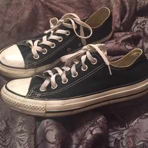 Black converse