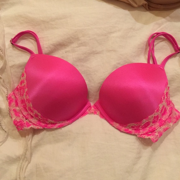 Victoria's Secret "Heartbreaker" Push up bra