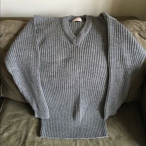 Gray wool ribbed sweater. Perfect condition.