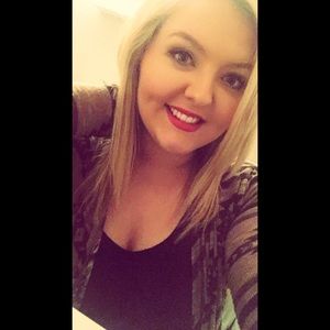 Meet your Posher, Kendra