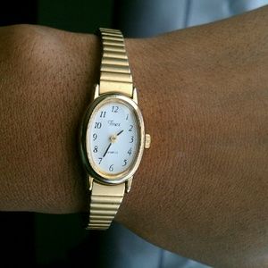 Women's Vintage look gold toned Timex watch Women's Vintage look gold toned Timex watch
