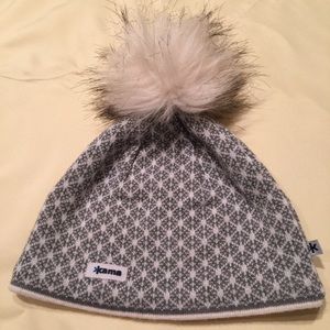 Winter hat with Pom-Pom