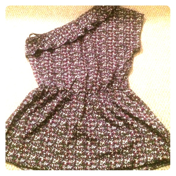 Rumors one shoulder top