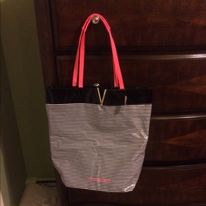 NWT VICTORIA'S SECRET TOTE BAG