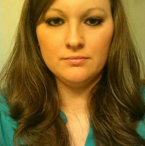 Meet your Posher, Malinda