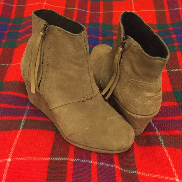 TOMS Taupe High Desert Wedge
