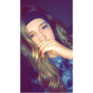 Meet your Posher, Leah