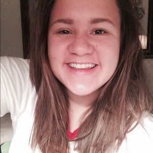 Meet your Posher, Mira