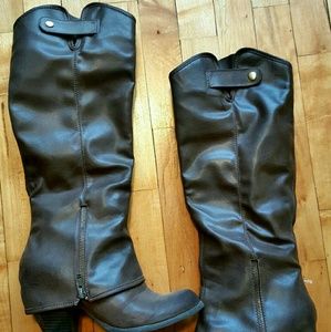 Fergalicious Ledge Boots