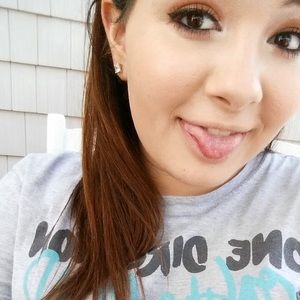 Meet your Posher, Victoria