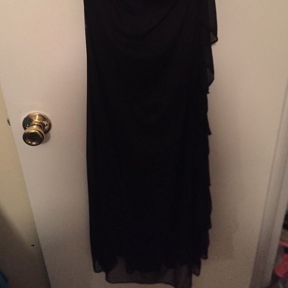 Prom dress! - Picture 2 of 3