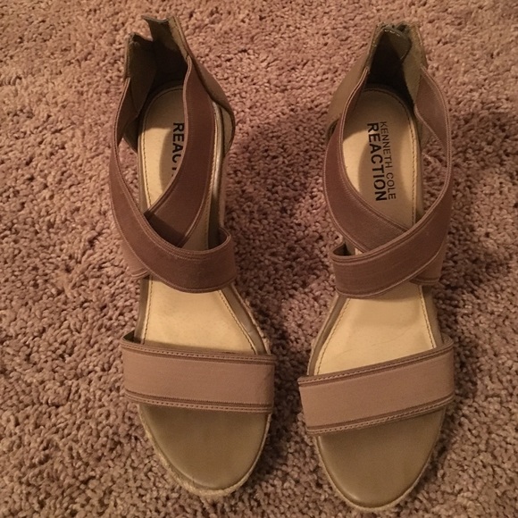 Kenneth Cole Reaction Wedges Size: 7 Barely worn!!