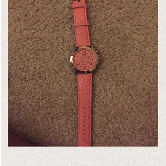 Pretty In Pink Watch - Picture 2 of 2