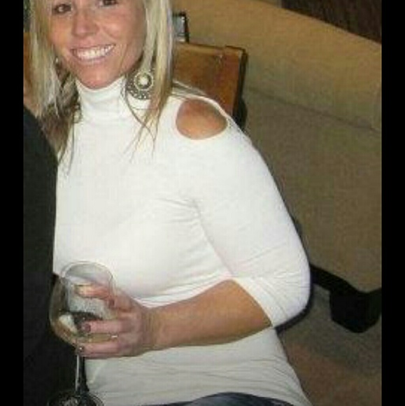 💋BEBE sweater💋