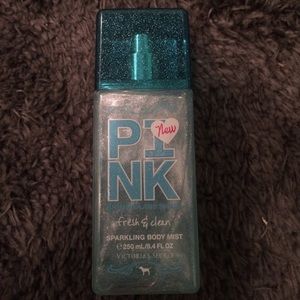 VS Pink Sparkling Body Mist