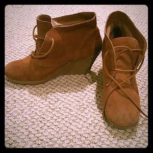 Tie up suede wedges