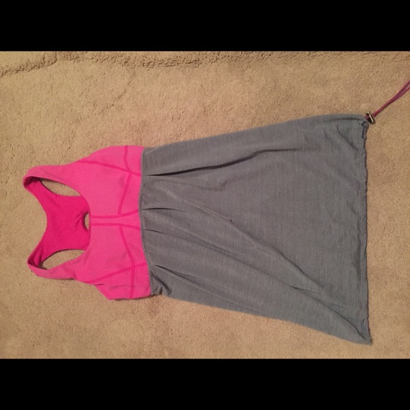Lululemon tank 6