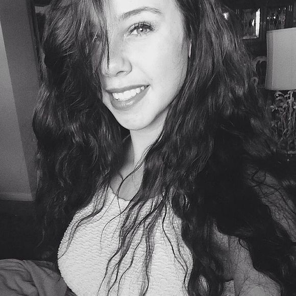 Meet your Posher, Casidy