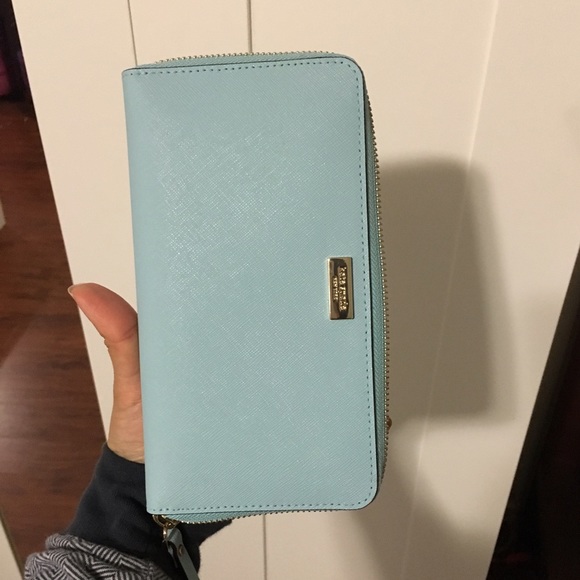 Brand new Kate Spade Neda Wallet