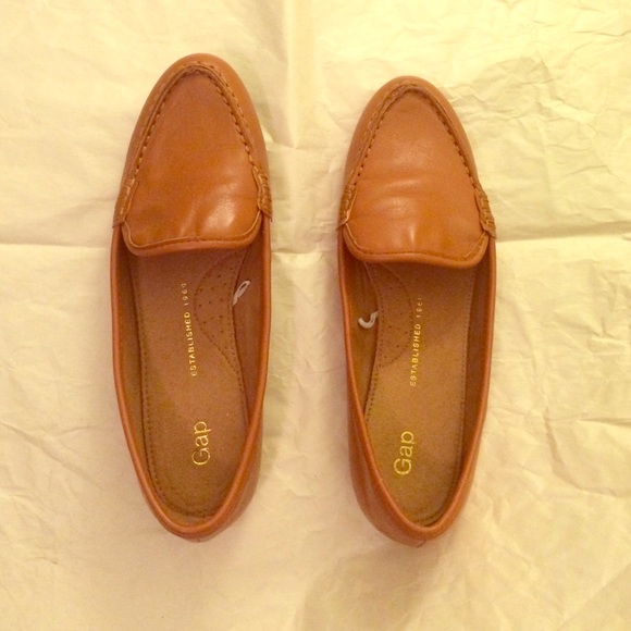 Gap moccasin loafer