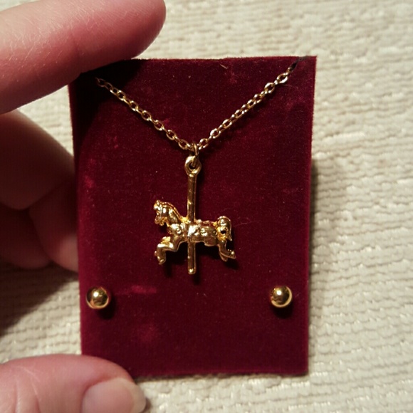 Gold Carousel Necklace & Earrings Set