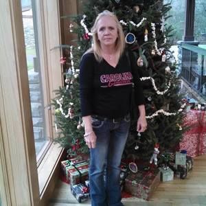 Meet your Posher, Dawana