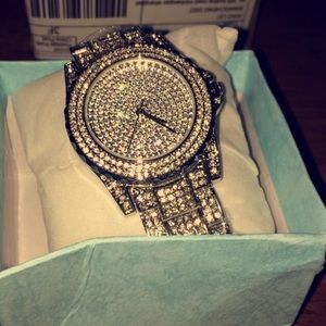 Unfortunately too big on me