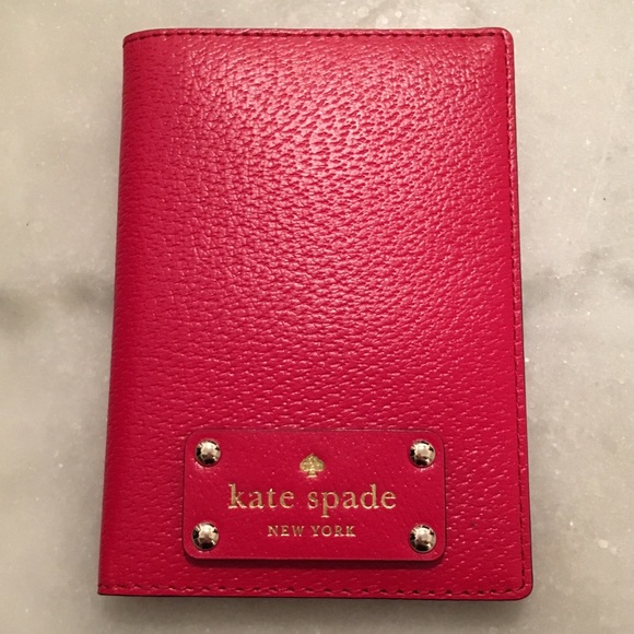 Kate Spade Wellesly passport holder