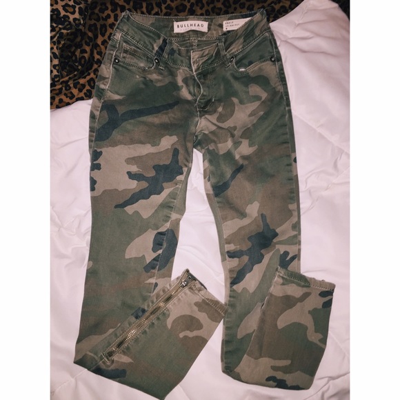 Bullhead skinny camo pants