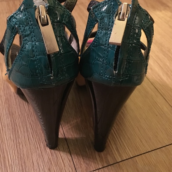 Fun Heels - Picture 2 of 2