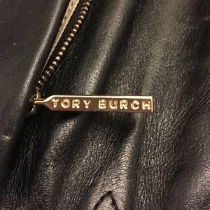 Tory Burch Bags - Tory Burch Bombe Fold-over clutch Tory Burch Bags - Tory Burch Bombe Fold-over clutch