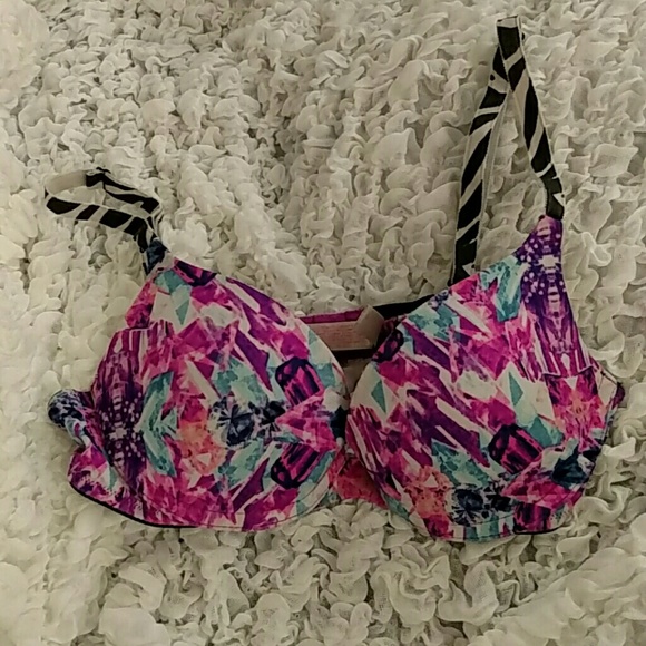 VS Bra