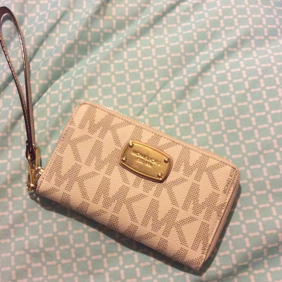 Michael Kors wallet