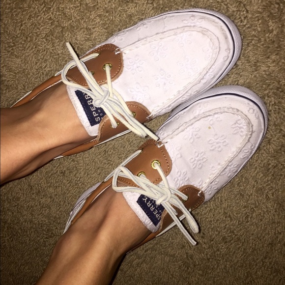 Lace Sperry boat shoes!