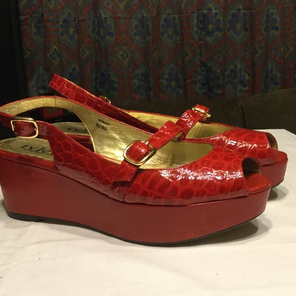 Richard Tyler Does This Red Shoe...Wow!!