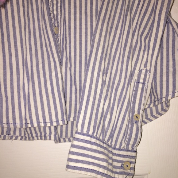 HOLLISTER pinstriped button down shirt - Picture 2 of 2