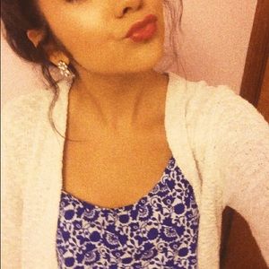 Meet your Posher, Carolina